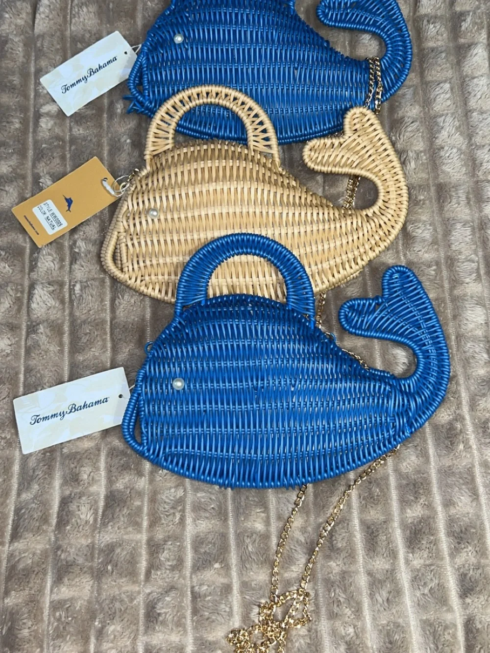 NWT - Tommy Bahama Blue Woven Heart-Shaped Crossbody